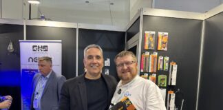 Un plongeon avec Tony Vargas : Ma rencontre enrichissante autour de ‘The Coral Reef Aquarium Volume II’